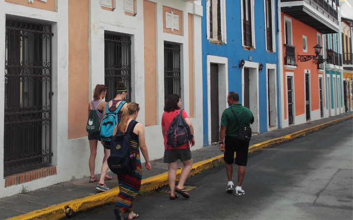 Students strolling through San Juan