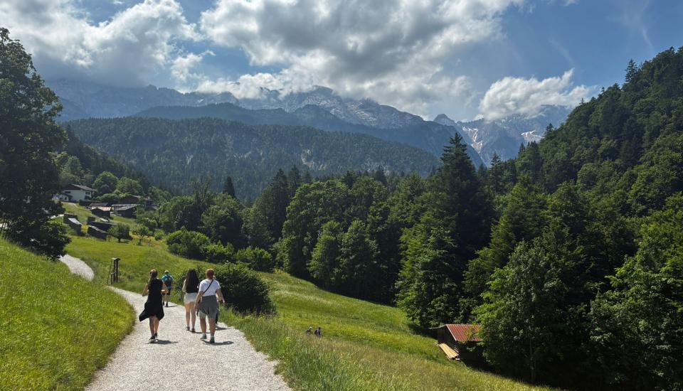 Hiking in the Alps 2
