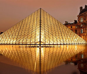 Louvre pyramid at night